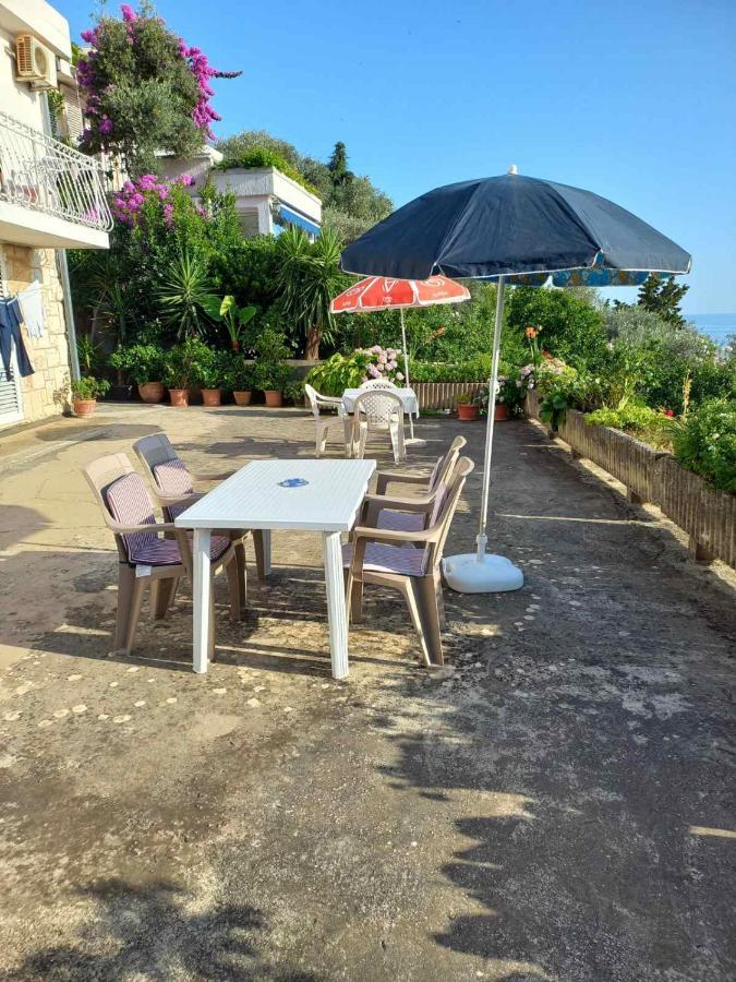 Apartments Andjus Sveti Stefan Luaran gambar