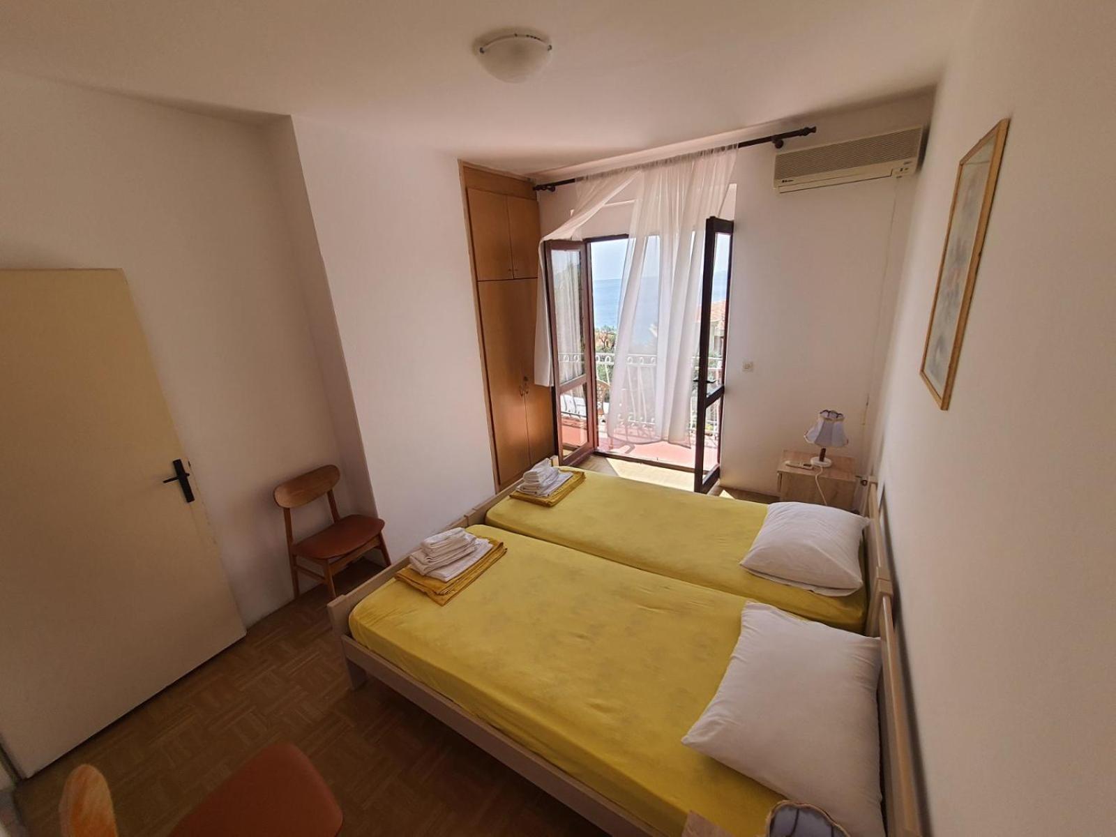 Apartments Andjus Sveti Stefan Luaran gambar